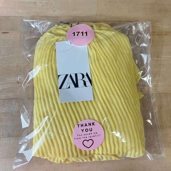 Zara Pleated Cape Blouse in Yellow Size Medium NWT - Picture 7 of 7